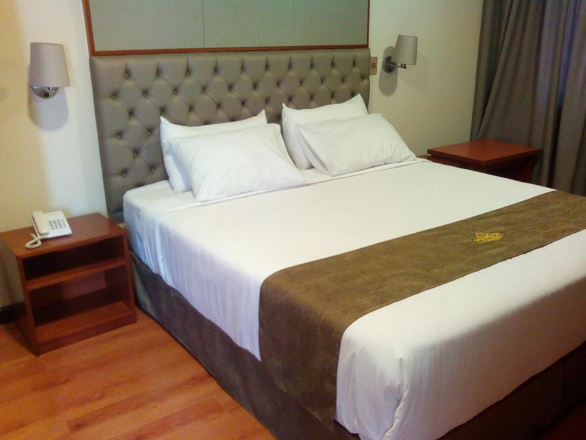 Hotel Candamo Lima Zewnętrze zdjęcie