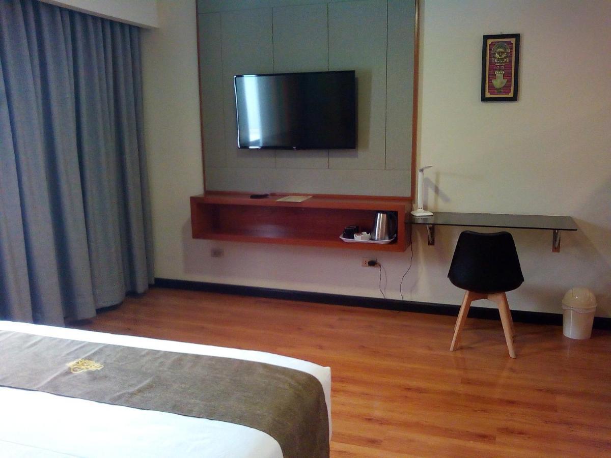 Hotel Candamo Lima Zewnętrze zdjęcie