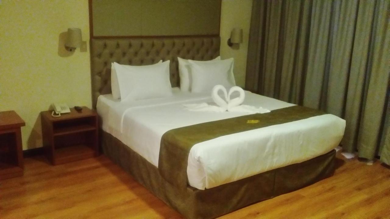 Hotel Candamo Lima Zewnętrze zdjęcie